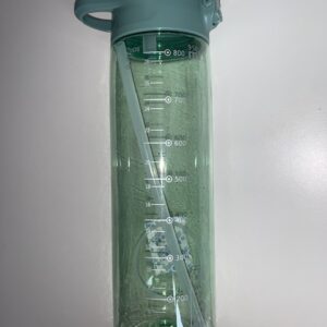 Botella de plástico para agua